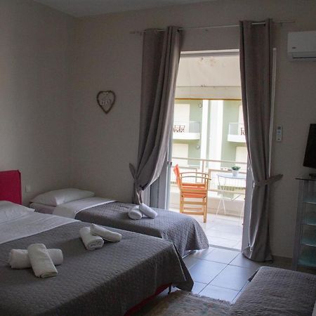 Zoe Apartments Толон Екстериор снимка
