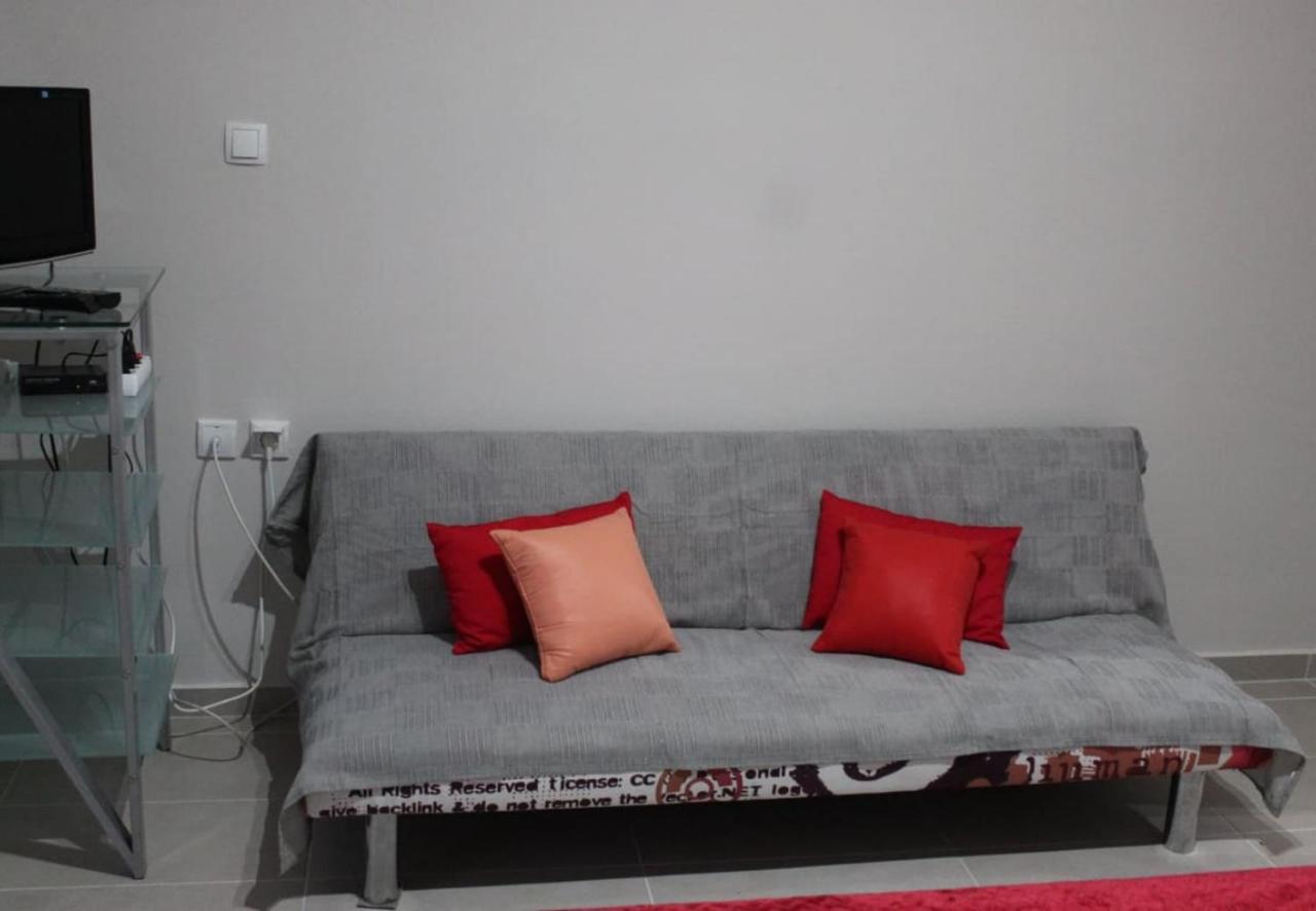 Zoe Apartments Толон Екстериор снимка