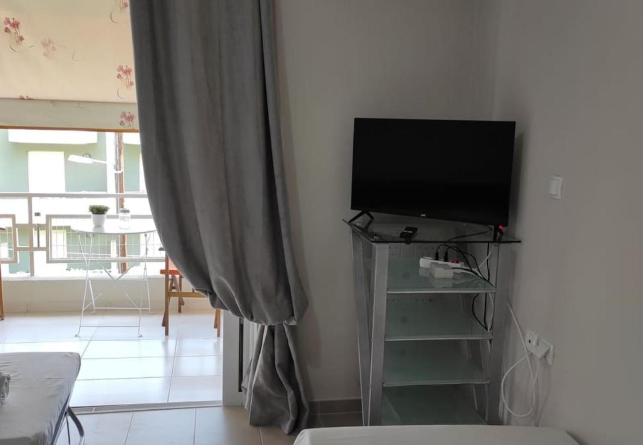 Zoe Apartments Толон Екстериор снимка